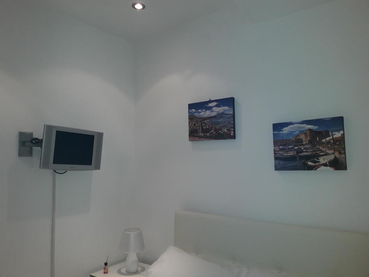 Molo 19 Apartment Naples Exterior photo